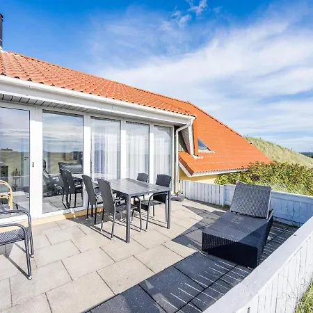 Henne Lviii Otel