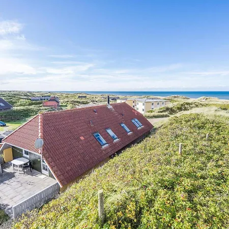 Otel Henne Lviii 4*